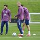 Dois portugueses nos 22 convocados do City para o jogo com o FC Porto