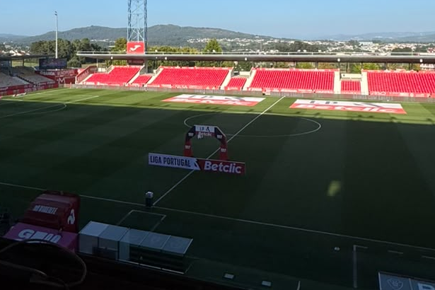 Estádio Cidade de Barcelos tem um novo sistema elétrico que potencia todas as comunicações VAR — Foto: Gil Vicente