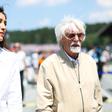 Bernie Ecclestone, de 95 anos, ao lado da mulher Fabiana Flosi, de 49 anos