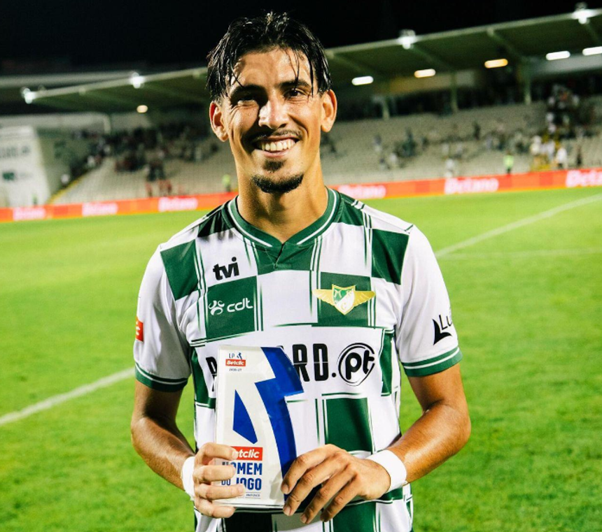João Veloso tem impressionado ao serviço do Benfica - Foto: Moreirense