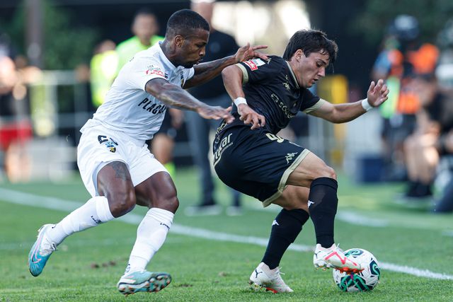 Farense-Vizela: siga aqui em direto