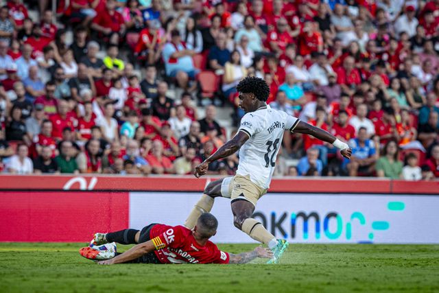 Valência empata em Maiorca com assistência de Thierry Correia