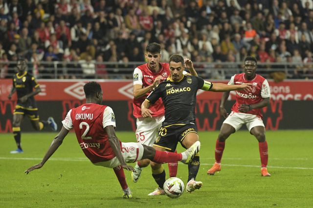 Mónaco vence e mantém andamento na frente