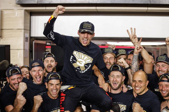 Verstappen é tricampeão: «Estou super orgulhoso»