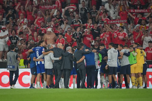 Funcionário do FC Porto apresenta participação contra Benfica por «lesão muito grave»