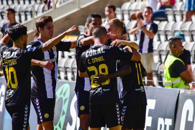 Liga 2: Nacional goleia Oliveirense e entra na zona de subida (resumo)