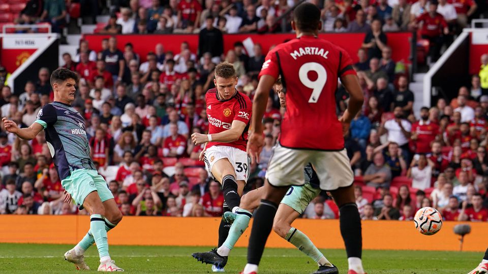 Herói improvável dá vitória ao Manchester United com dois golos nos descontos