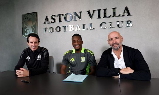 Oficial: Aston Villa segura Jhon Durán até 2030