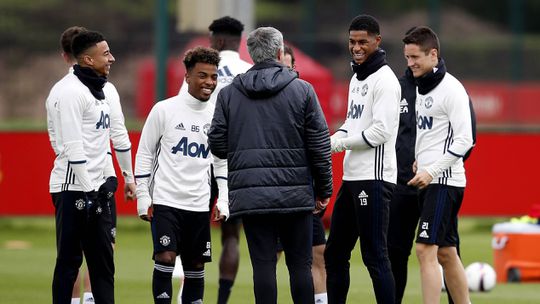 Angel Gomes recorda José Mourinho: «Mostrou que me valorizava como jogador»