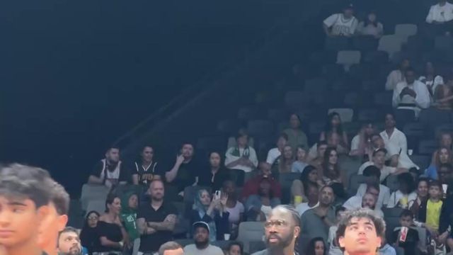 Luís Figo tentou um triplo na NBA... e aconteceu isto