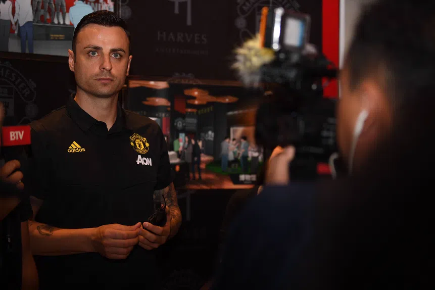 Berbatov! Máfia búlgara, medo e futebol