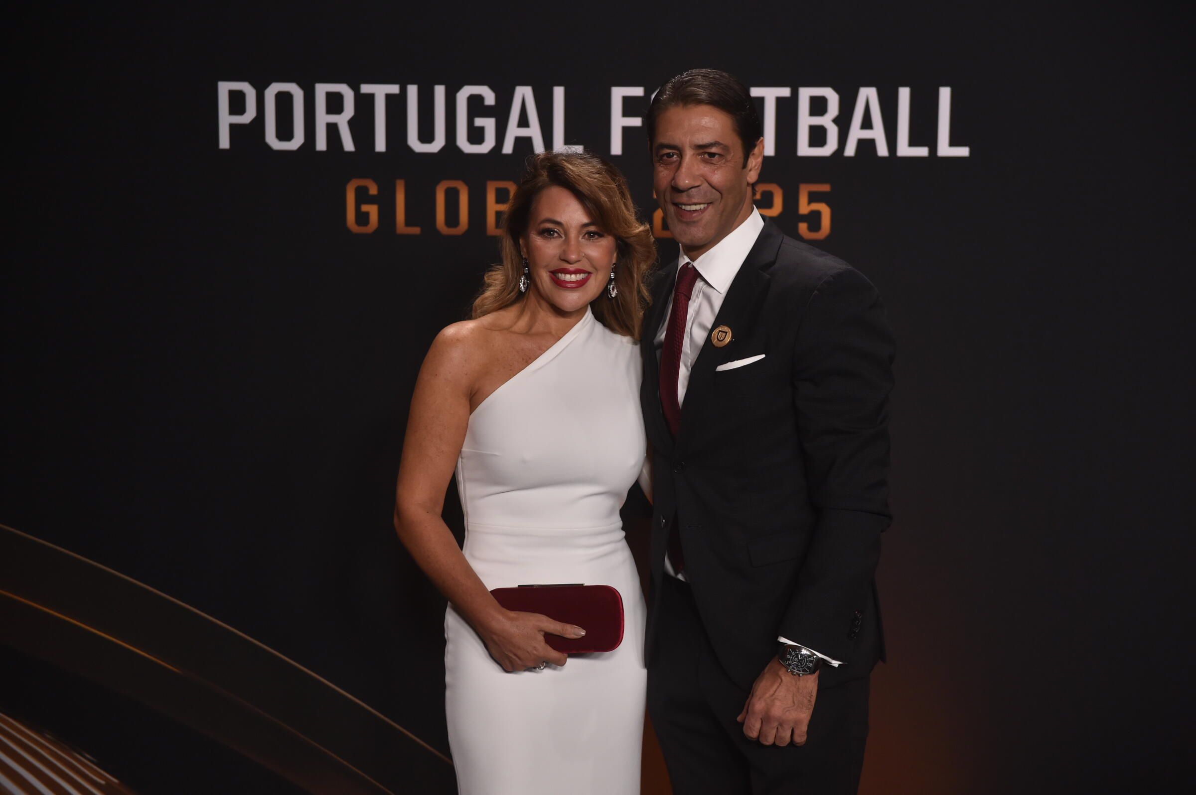 Rui Costa com a mulher (Foto: Miguel Nunes)