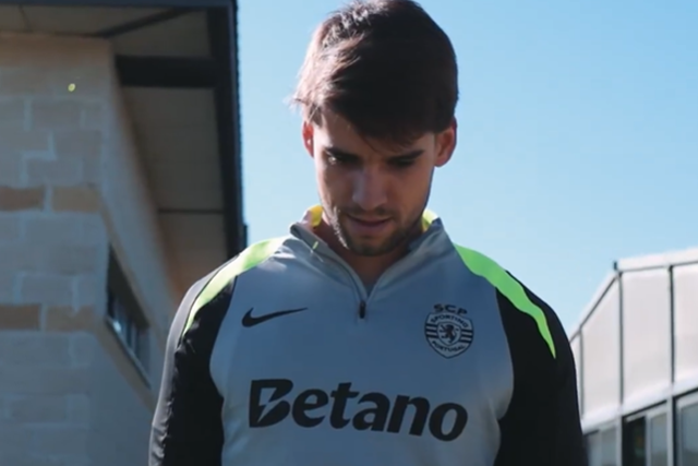 Sporting mostra Daniel Bragança no relvado