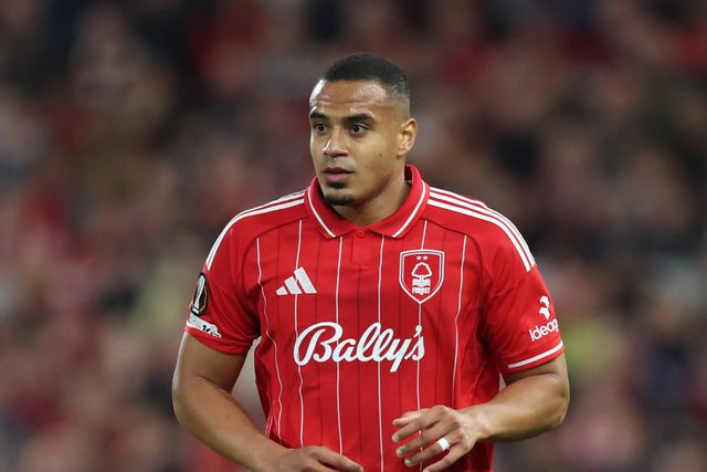 Chelsea interessado em defesa que 'explodiu' com NES no Forest