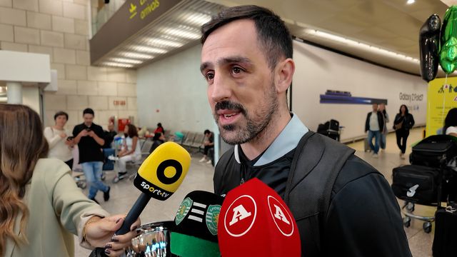 Nolito Romero, jogador de hóquei em patins do Sporting, na chegada a Lisboa