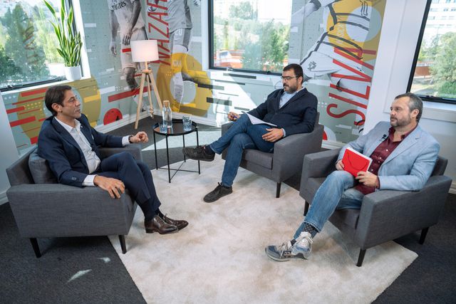 Rui Costa: «Em 13 jogadores titulares do Benfica ganhei zero»