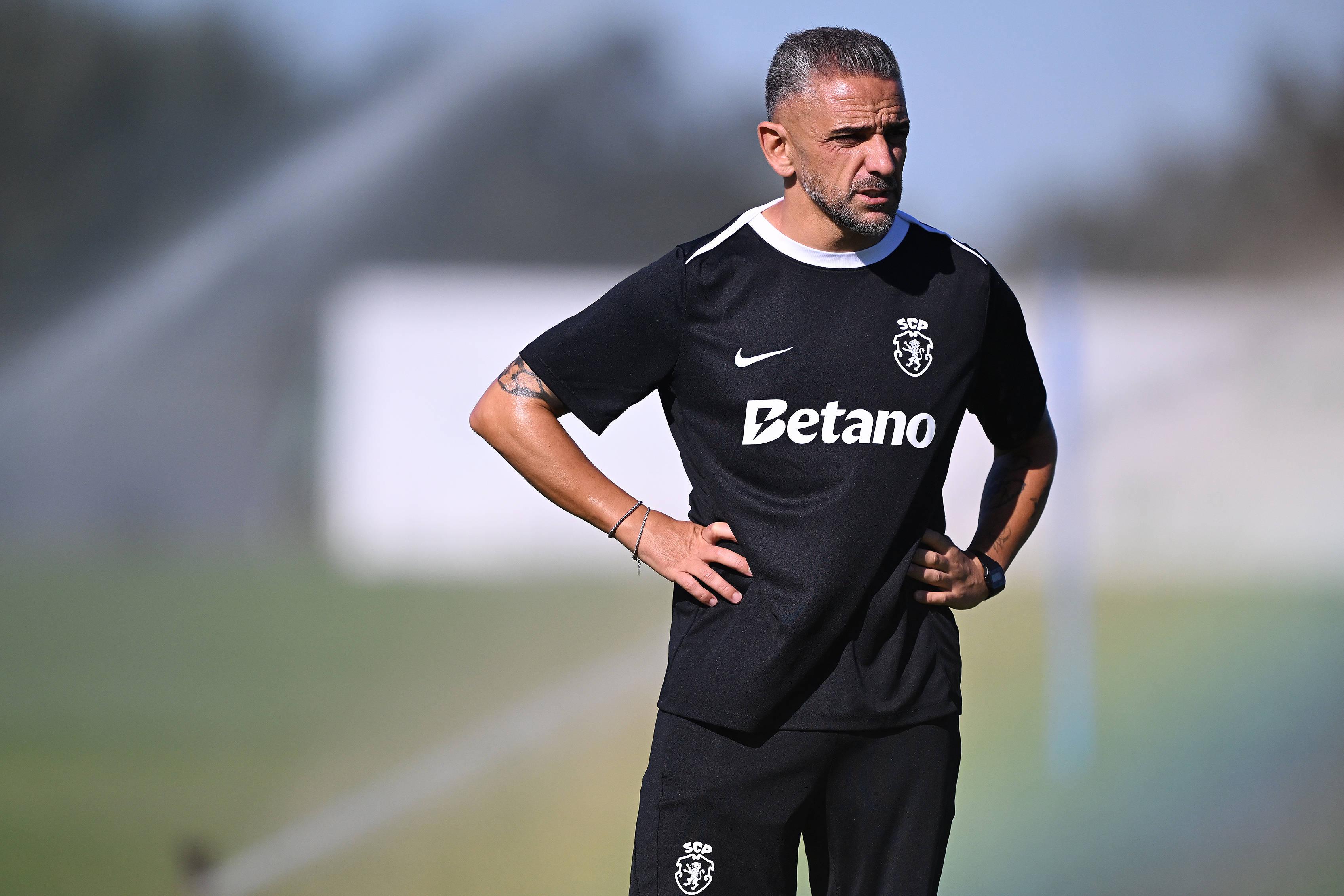 Rui Borges começou a preparar a receção ao Ac. Viseu, no próximo domingo Foto: IMAGO