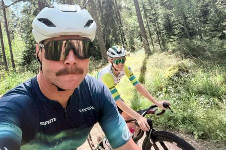 Valtteri Bottas com a mulher, a ciclista profissional Tiffany Cromwell - Foto: Instahram/Valtteri Bottas