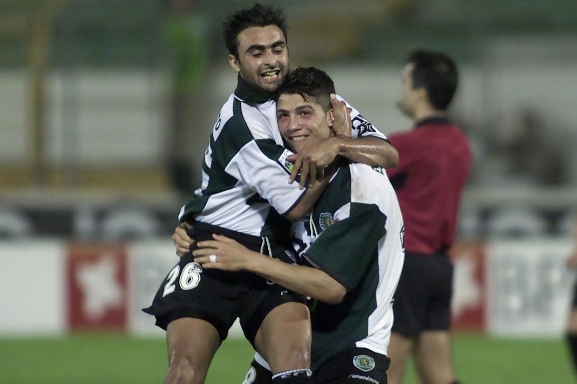 Ronaldo, na altura com 17 anos, comemorou efusivamente o golo marcado ao Moreirense (Foto A BOLA)