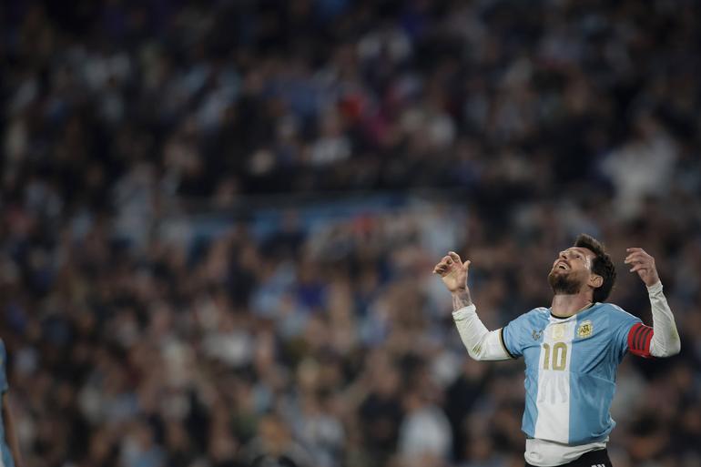 As melhores imagens do adeus de Messi à seleção argentina
