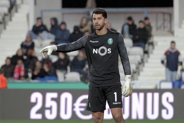 Renan Ribeiro, antigo guarda-redes do Sporting, vai jogar nos Estados Unidos