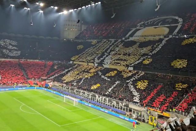 Milan trava balas de Belmondo com tifo de Neo do Matrix