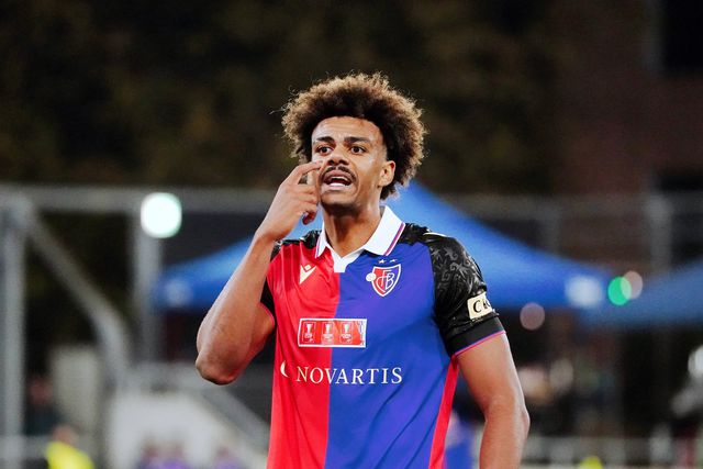 Milan atento a Renato Veiga (e Sporting também)