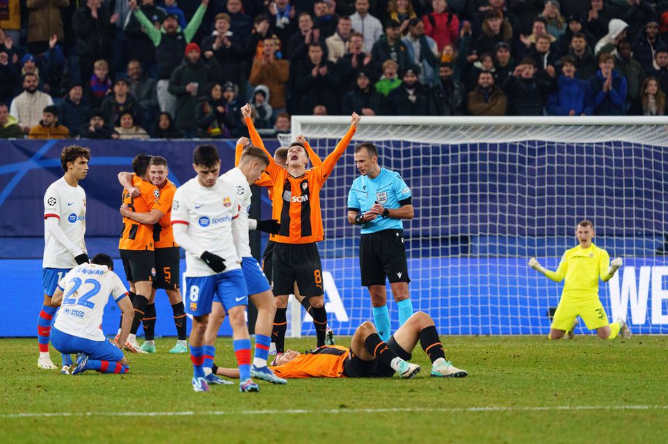 Atenção, FC Porto: Shakhtar bate Barcelona em Hamburgo