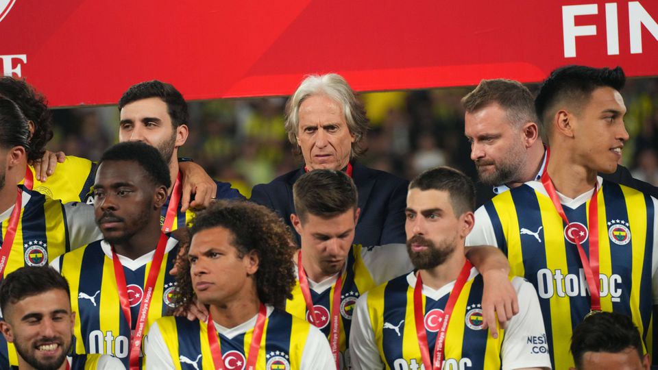 Jorge Jesus reclama prémios em atraso ao Fenerbahçe