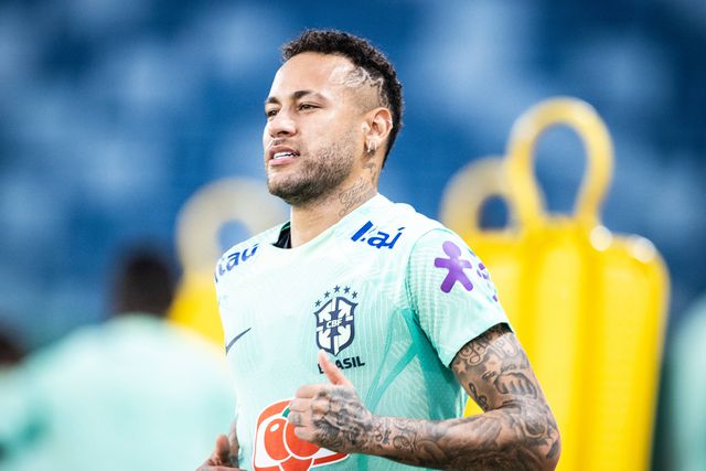 Neymar reage a assalto armado à família da mãe da filha recém-nascida