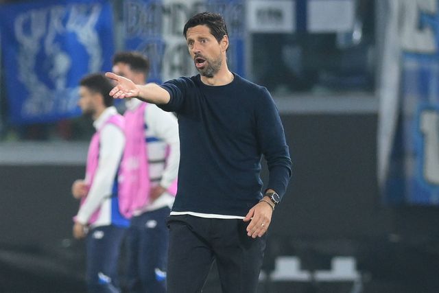 Vítor Bruno atira-se à arbitragem: «Houve muitos lances estranhos durante o jogo...»