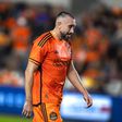 Após expulsão polémica, ex-FC Porto deixa Houston Dynamo