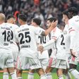 Equipa do Besiktas a festejar golo