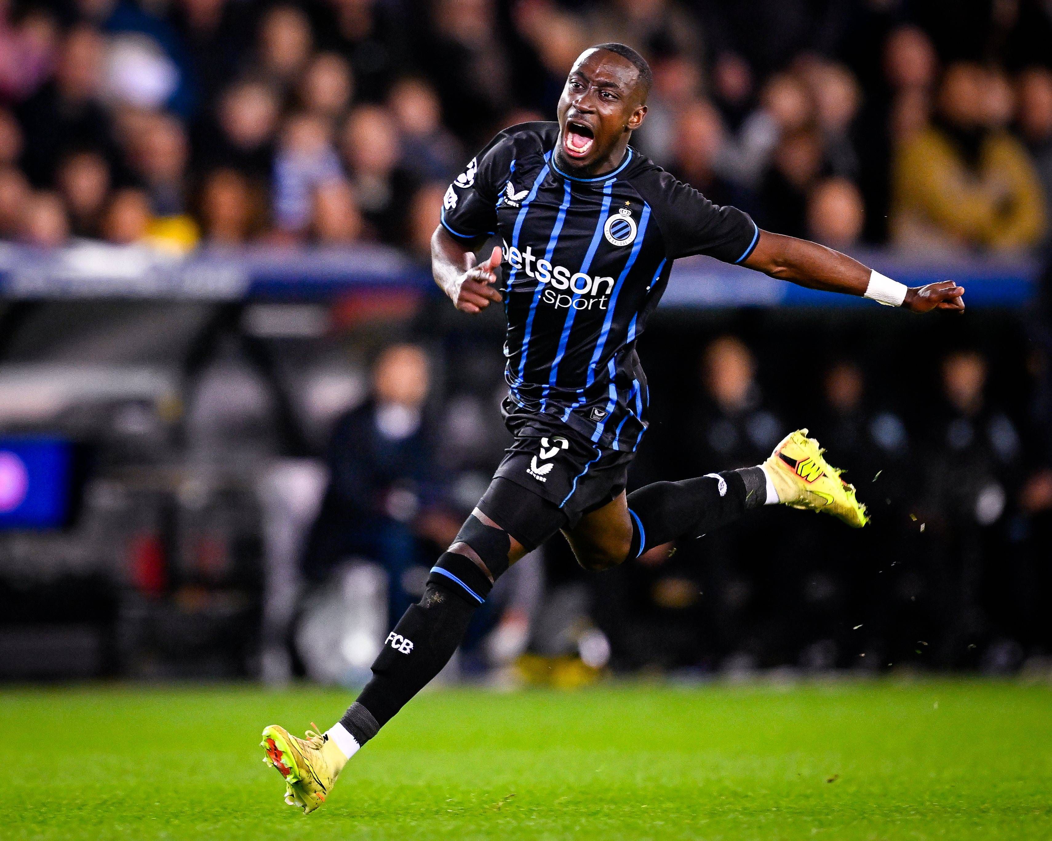 Carlos Forbs tem brilhado pelo Club Brugge e foi convocado por Roberto Martínez