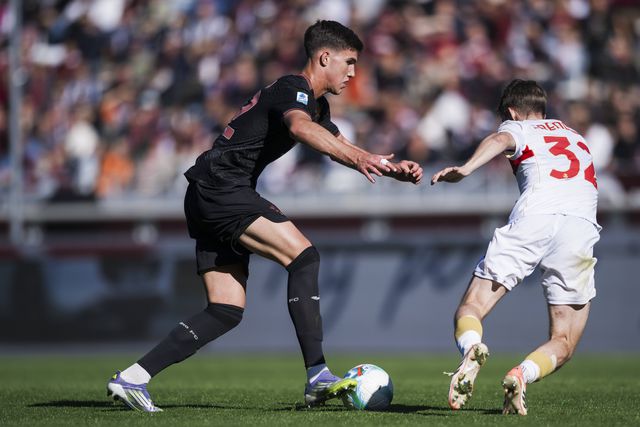 Roma e Inter na corrida pelo médio do Génova