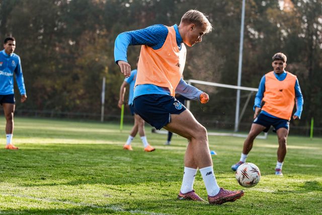 Froholdt foi 'poupado' e só entrou na segunda parte em Utreque - Foto: FC PORTO