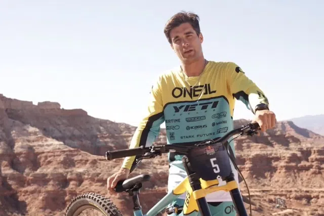 Adolf Silva tem uma longa recuperação pela frente. Foto Instagram Adolf Silva