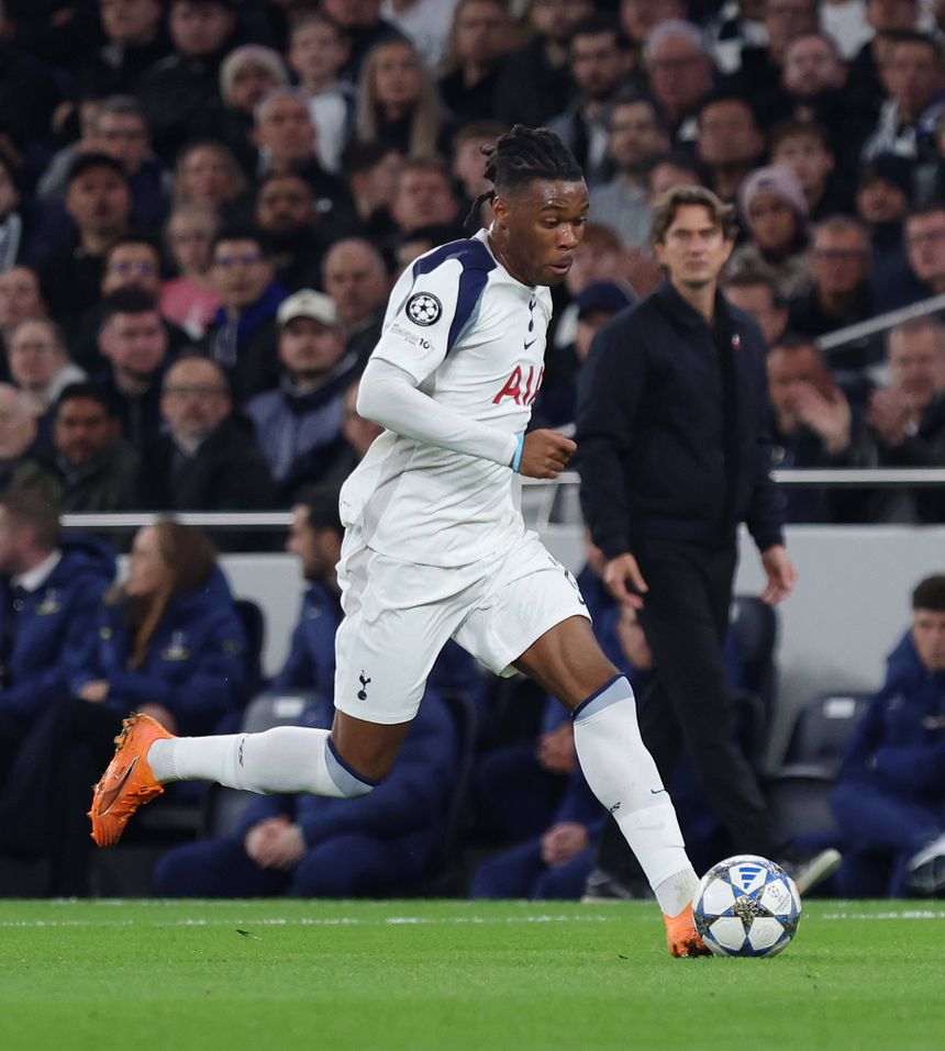 Destiny Udogie, lateral do Tottenham