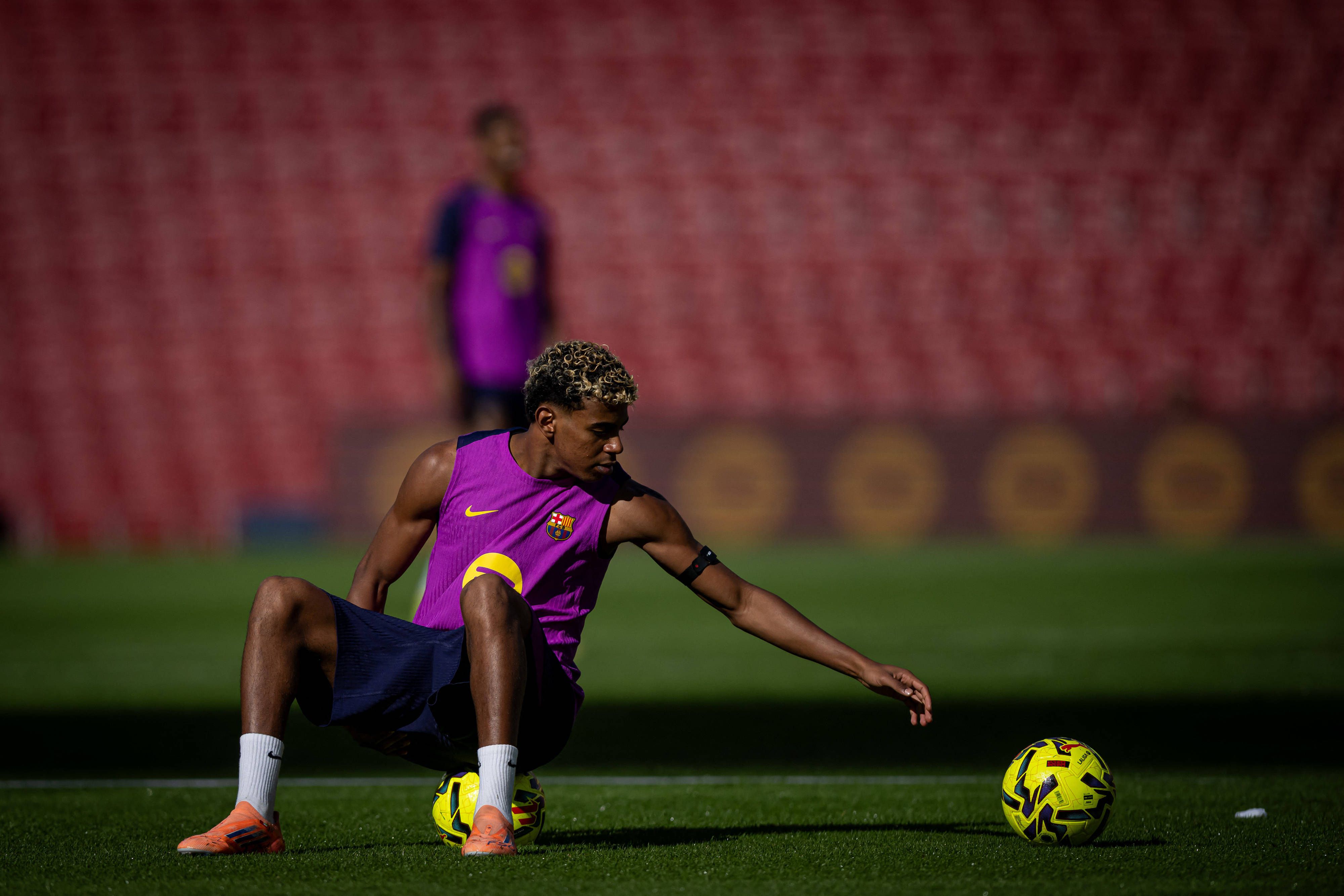 Treino do Barcelona no renovado Camp Nou - Foto: Imago