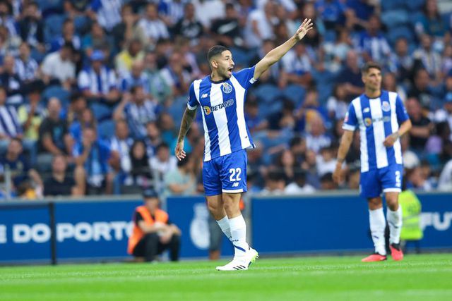 FC Porto: Esperança para ter Alan Varela e João Mário