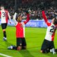Eredivisie: Feyenord vence penúltimo classificado nos descontos