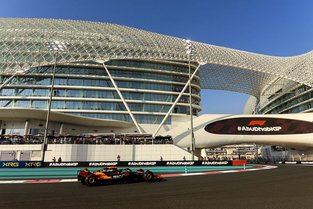 Piastri foi o mais rápido no último treino do ano no circuito Yas Marina