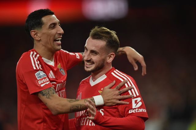 Que sofrimento! Benfica vence e a Luz já pede o 39!