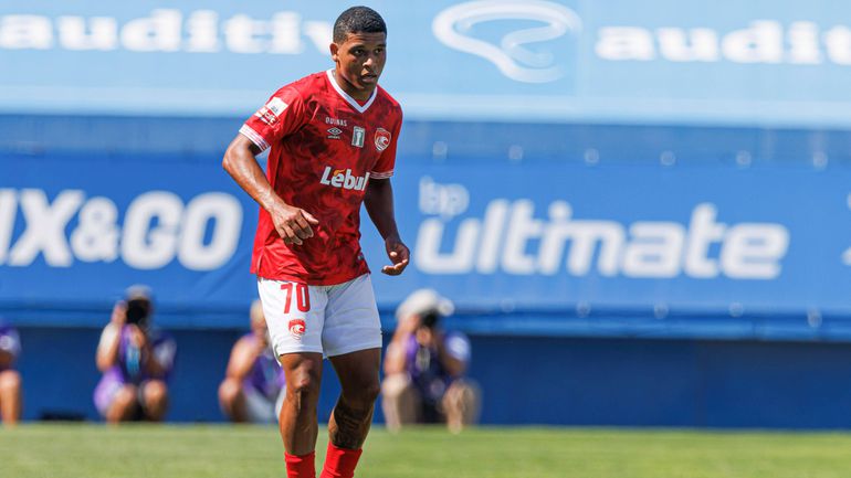 Santa Clara: Vinícius Lopes foi a mira apontada à Europa