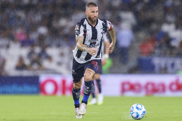 Sergio Ramos com a camisola do Monterrey