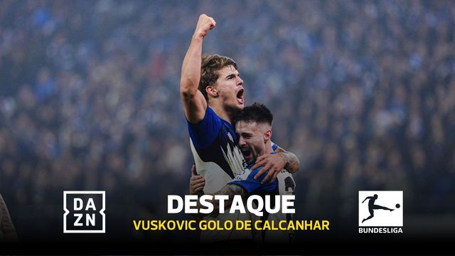 Fábio Vieira na origem de golaço de calcanhar da Bundesliga!