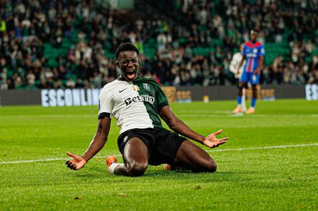 Salvador Blopa estreou-se na equipa principal com dois golos no 5-1 ao Alverca na Taça da Liga  (Foto IMAGO)
