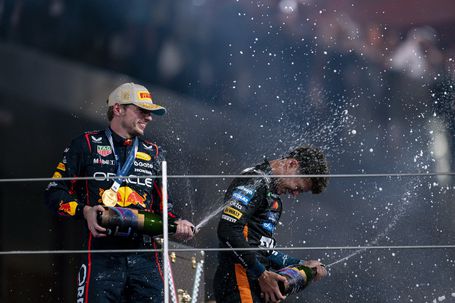 Verstappen e Lando Norris - Foto: IMAGO