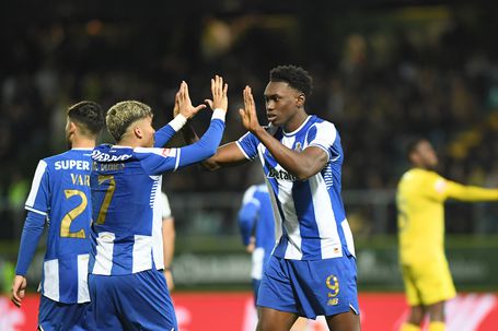 Samu e William Gomes assinaram os golos azuis e brancos - Foto: Rogério Ferreira/Kapta+