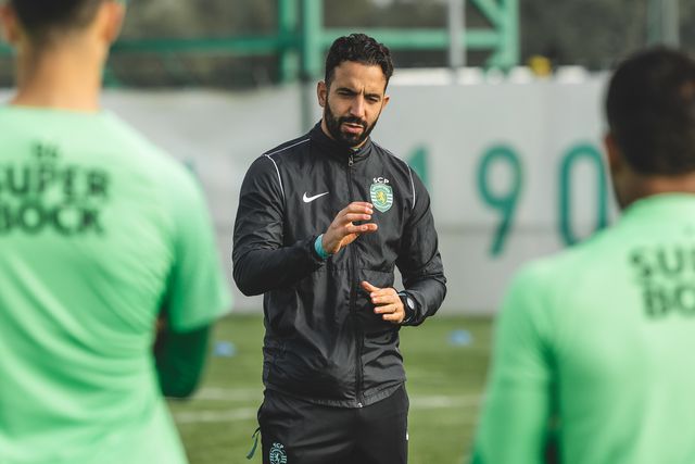 Pedro Gonçalves no centro: onze do Sporting para o Tondela